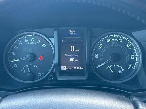 Used 2016 Toyota Tacoma TRD Off-Road w/ Towing Package RWD image 26