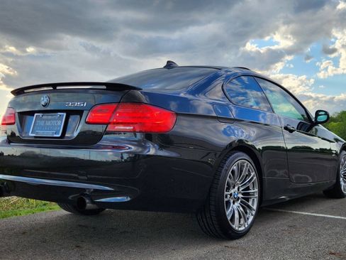 Used 2011 BMW 335i xDrive Coupe AWD/4WD image 4
