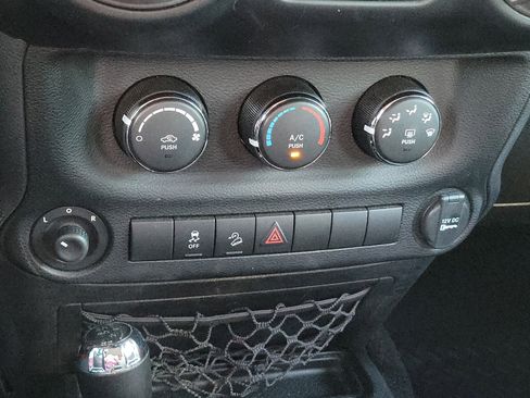 Used 2012 Jeep Wrangler Unlimited Sport image 25