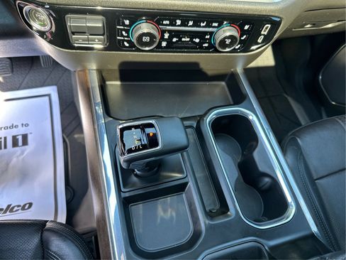 Used 2023 Chevrolet Silverado 1500 High Country w/ High Country Premium Package AWD/4WD image 17
