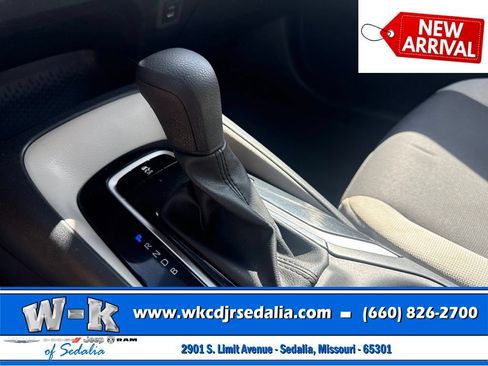 Used 2024 Toyota Corolla LE FWD image 30