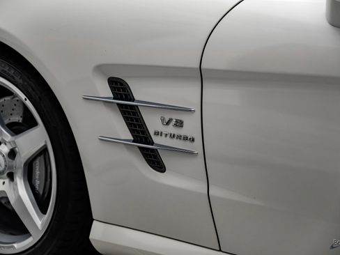 Used 2014 Mercedes-Benz SL 550 image 37