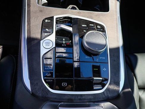 New 2026 BMW X5 xDrive50e w/ M Sport Package image 19