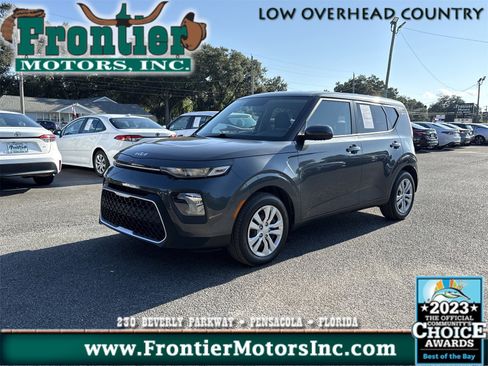 Used 2022 Kia Soul LX image 1