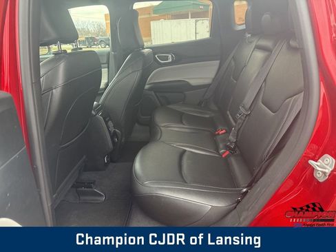 Used 2025 Jeep Compass Limited image 35