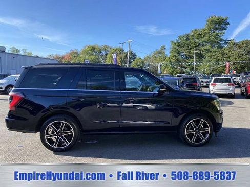 Used 2021 Ford Expedition Limited AWD/4WD image 26