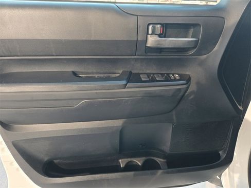 Used 2018 Toyota Tundra SR image 28