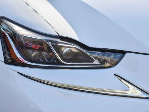 Used 2020 Lexus IS 300 F Sport w/ Blackline Edition image 8