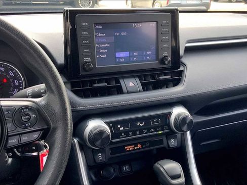 Used 2019 Toyota RAV4 LE w/ All Weather Liner Package image 7