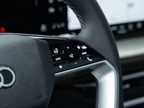 New 2025 Audi Q5 Premium Plus image 12