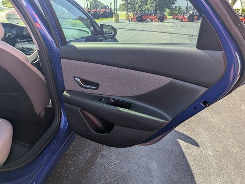 Used 2024 Hyundai Elantra Limited FWD image 23