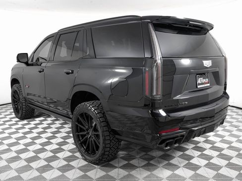 Used 2026 Cadillac Escalade V image 8