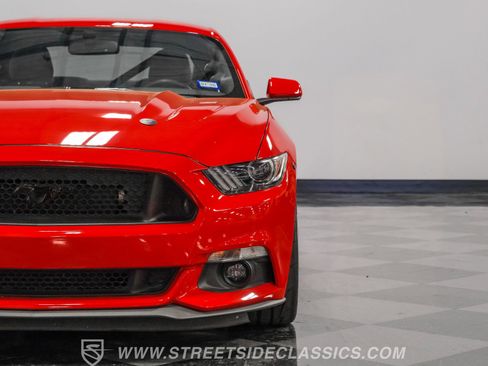 Used 2017 Ford Mustang GT image 18