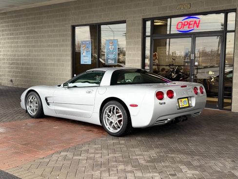 Used 1998 Chevrolet Corvette Coupe image 45