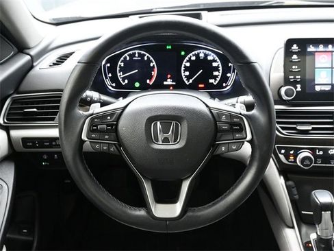 Used 2018 Honda Accord Touring image 26