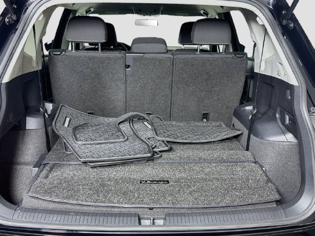 Used 2022 Volkswagen Tiguan S FWD image 24