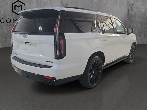 Used 2024 Cadillac Escalade Sport Platinum w/ LPO, ONYX Package AWD/4WD image 5