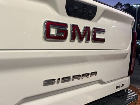 Used 2023 GMC Sierra 2500 SLE image 8