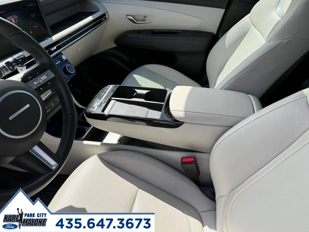 Used 2025 Hyundai Tucson Limited AWD/4WD image 23