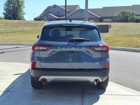 Used 2023 Ford Escape SE image 6