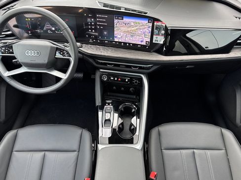 New 2025 Audi Q5 Premium image 10