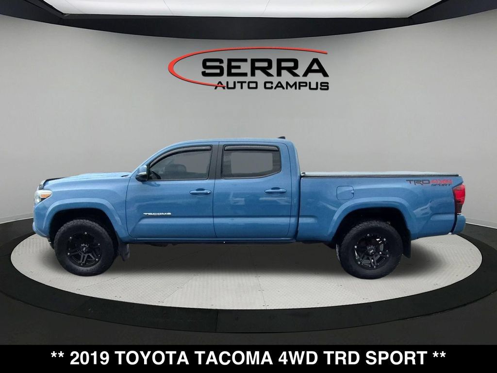 Used 2019 Toyota Tacoma TRD Sport AWD/4WD image 10