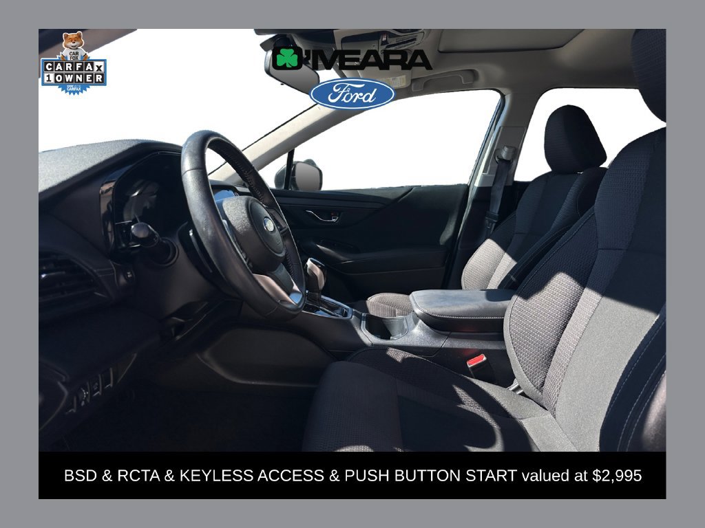 Used 2024 Subaru Outback Premium AWD/4WD image 1