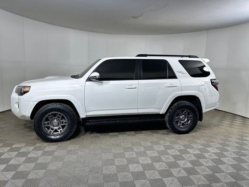 Used 2019 Toyota 4Runner TRD Off-Road Premium image 6