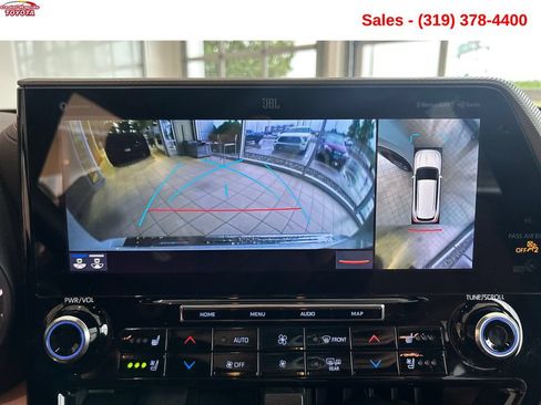 Used 2022 Toyota Highlander Platinum AWD/4WD image 18