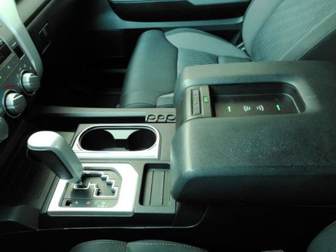 Used 2016 Toyota Tundra SR5 w/ TRD Off Road Package image 33