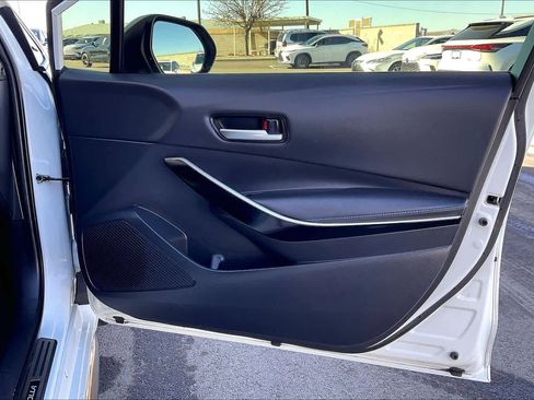 Used 2021 Toyota Corolla XSE image 22
