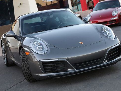 Used 2017 Porsche 911 Carrera image 2