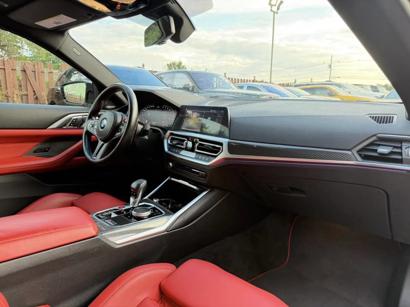 Used 2022 BMW M4 Competition w/ M Carbon Exterior Package RWD image 25
