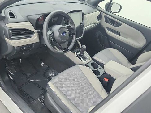 Certified 2025 Subaru Forester Premium AWD/4WD image 22