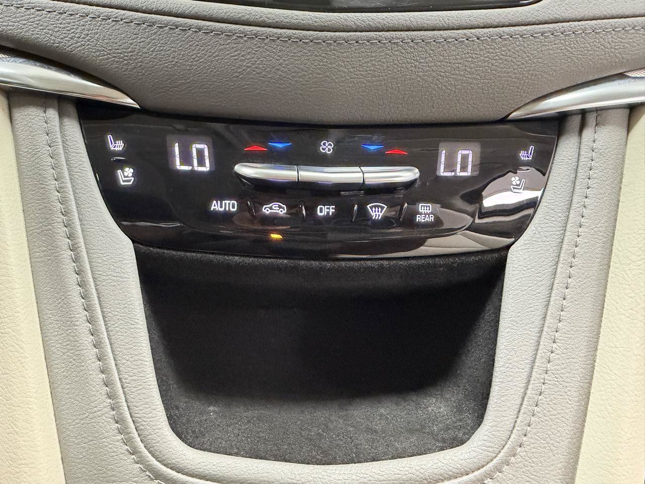 Used 2017 Cadillac XT5 Premium Luxury AWD/4WD image 22