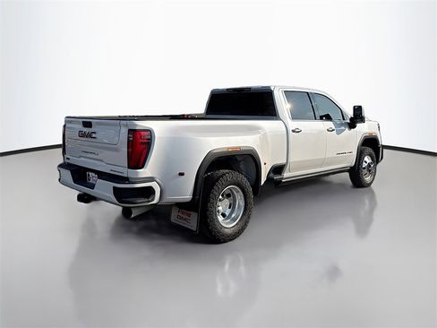Used 2024 GMC Sierra 3500 Denali w/ Denali Reserve Package image 7