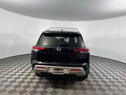 Used 2023 Nissan Pathfinder Platinum w/ Cargo Package image 6