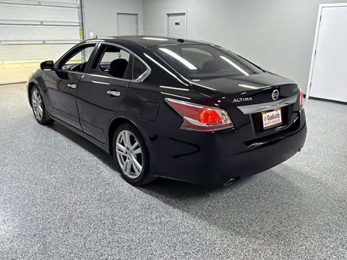 Used 2015 Nissan Altima 3.5 SL FWD image 5