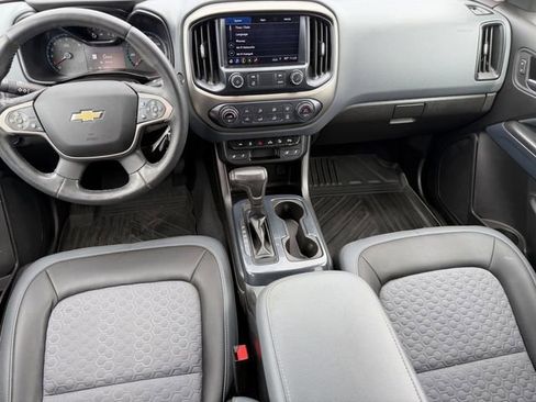 Used 2019 Chevrolet Colorado Z71 RWD image 16