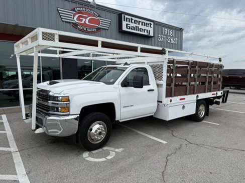 Used 2018 Chevrolet Silverado 3500 W/T RWD image 1