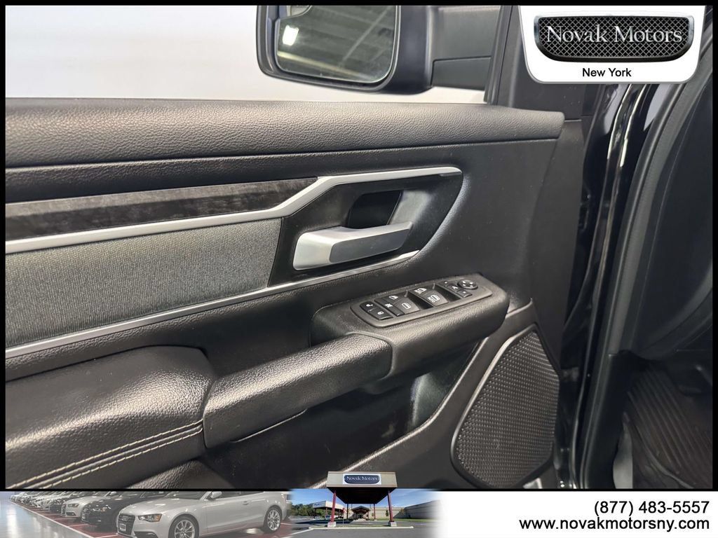 Used 2022 RAM 1500 Big Horn AWD/4WD image 14