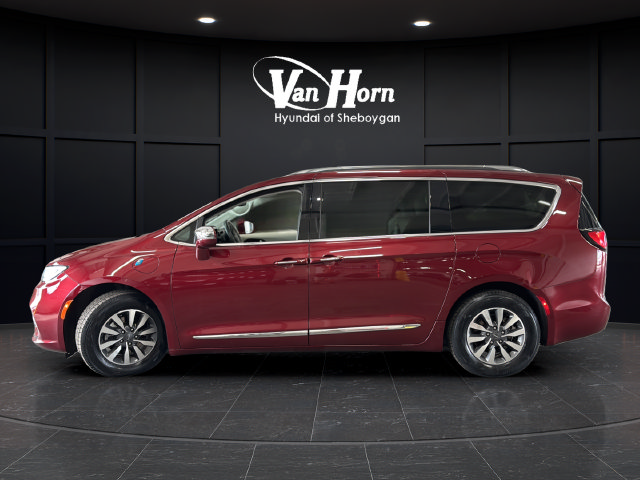 Used 2021 Chrysler Pacifica Limited FWD image 6