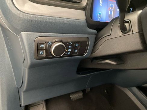 New 2025 Ford Maverick XL image 15