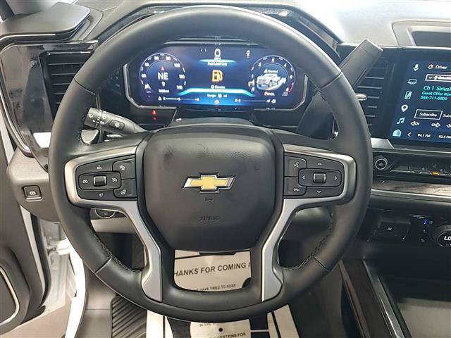 Used 2026 Chevrolet Silverado 2500 LTZ w/ LTZ Premium Package AWD/4WD image 8