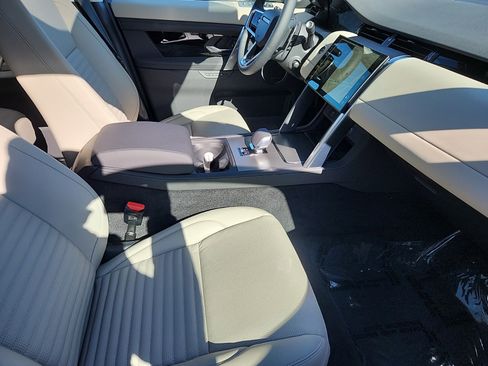 Certified 2025 Land Rover Discovery Sport S image 3