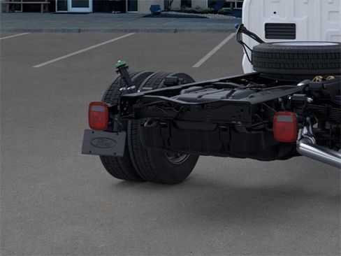 New 2026 Ford F550 XL image 21
