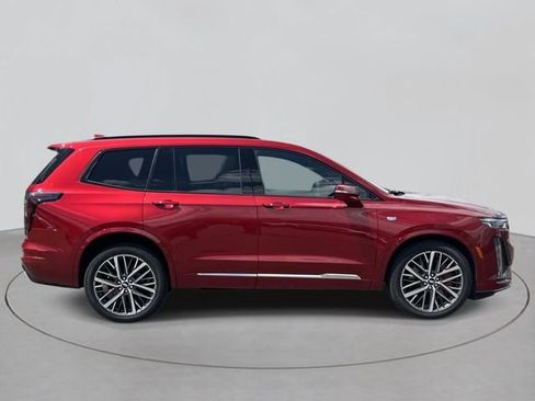 Certified 2025 Cadillac XT6 Sport w/ Platinum Package AWD/4WD image 5