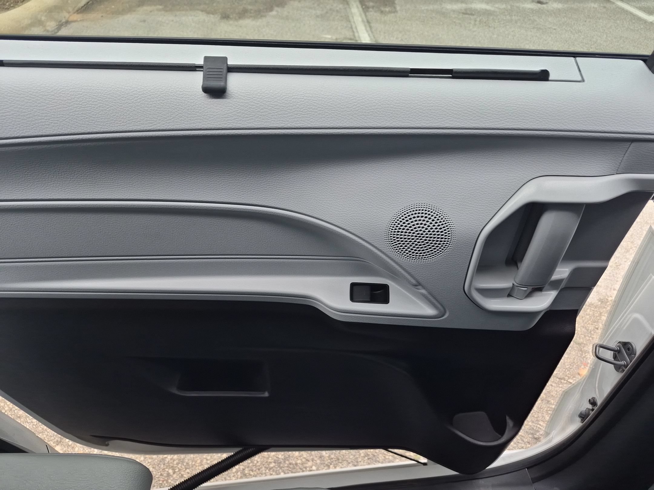 Used 2026 Toyota Sienna XLE FWD image 15
