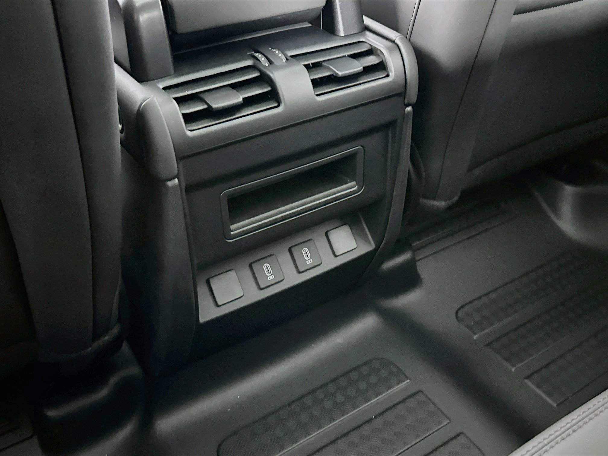 New 2026 Land Rover Defender 110 S AWD/4WD image 24