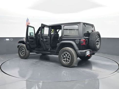 Used 2024 Jeep Wrangler Unlimited Rubicon image 90